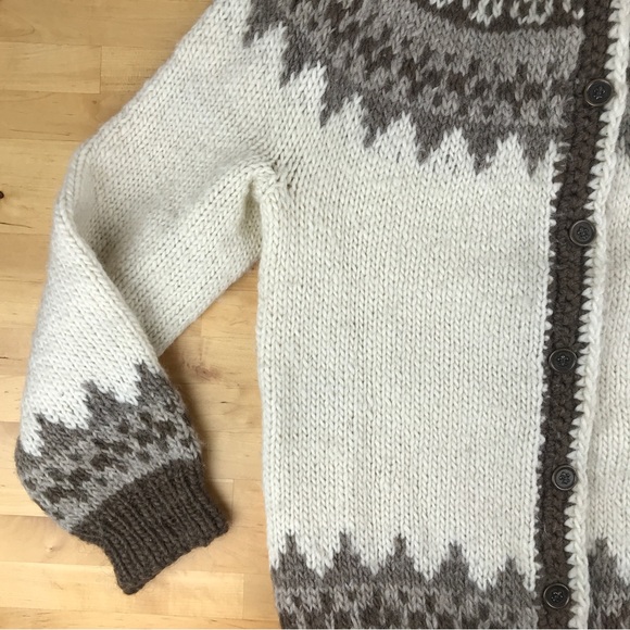 SOLD-Vtg Fair Isle Chunky Wool Cardigan Sweater Handmade M/L Brown Neutral Cream - Picture 10 of 16